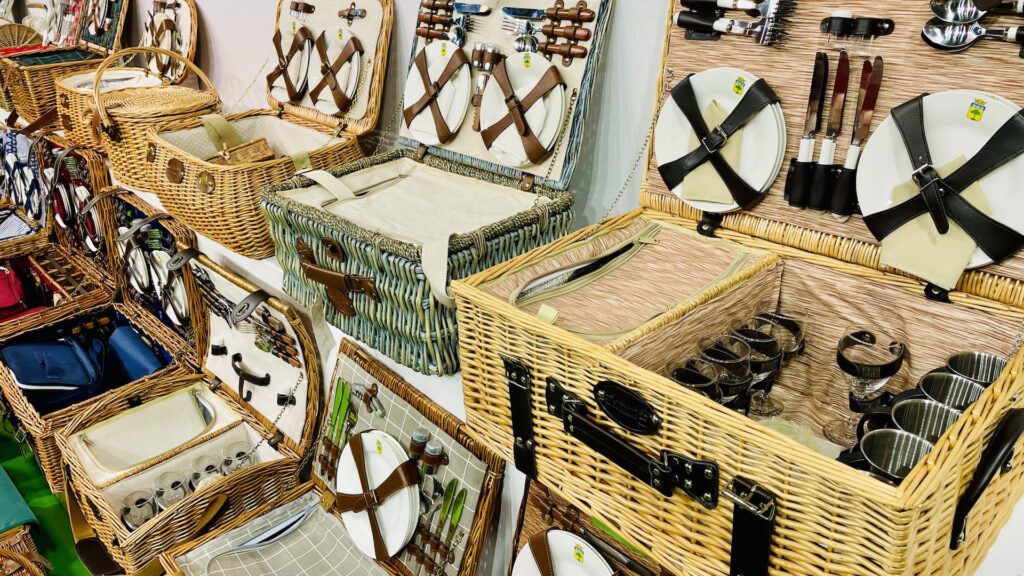 ピクニックバスケット